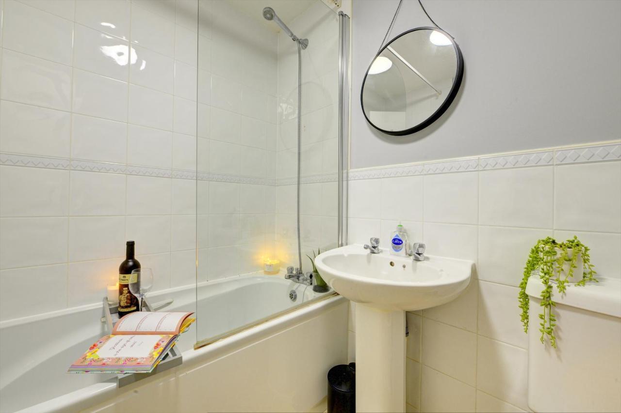 Modern 2 Bed House Sleeps 6 Southam Town Centre - Inspire Homes Ltd 外观 照片
